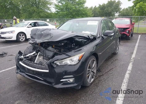 2015 Infiniti Q50 Premium z USA, uszkodzony, nr VIN JN1BV7ARXFM400412
